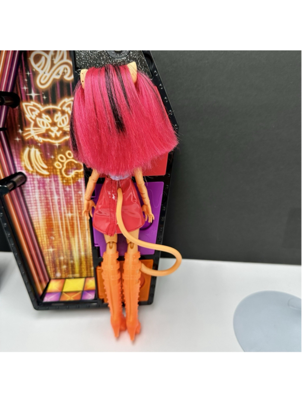 Monster High Skulltimate Secrets Neon Frights Toralei Stripe G3 Accessories - Picture 6 of 10